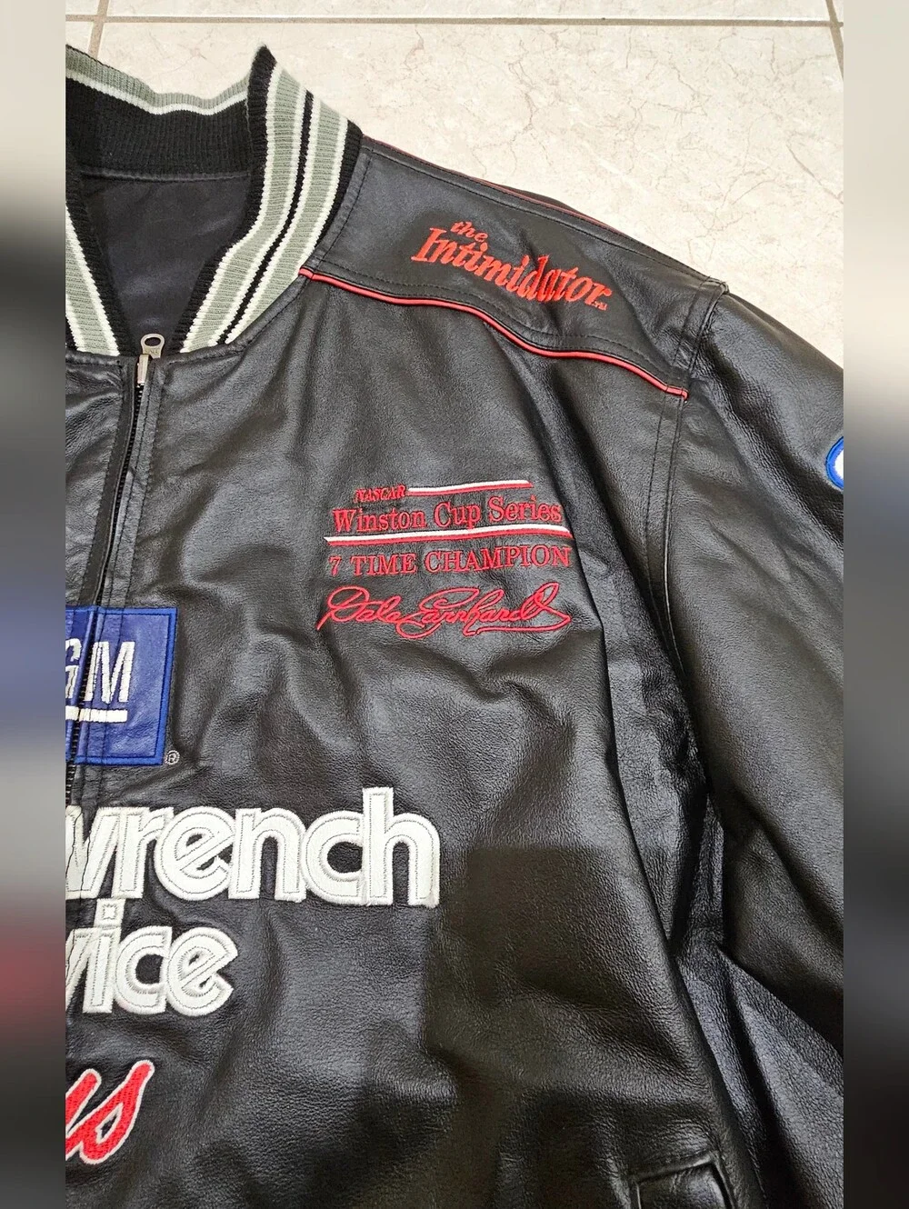 VINTAGE  Dale Earhardt Black Racing Patch Bomber Jacket - Men